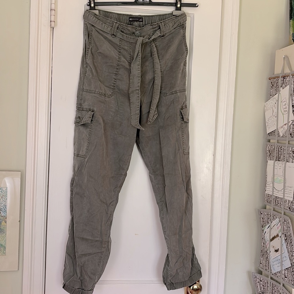 M&S Collection (UK) Women’s Sage Green tie front cargo Pants sz 6 (UK 10)